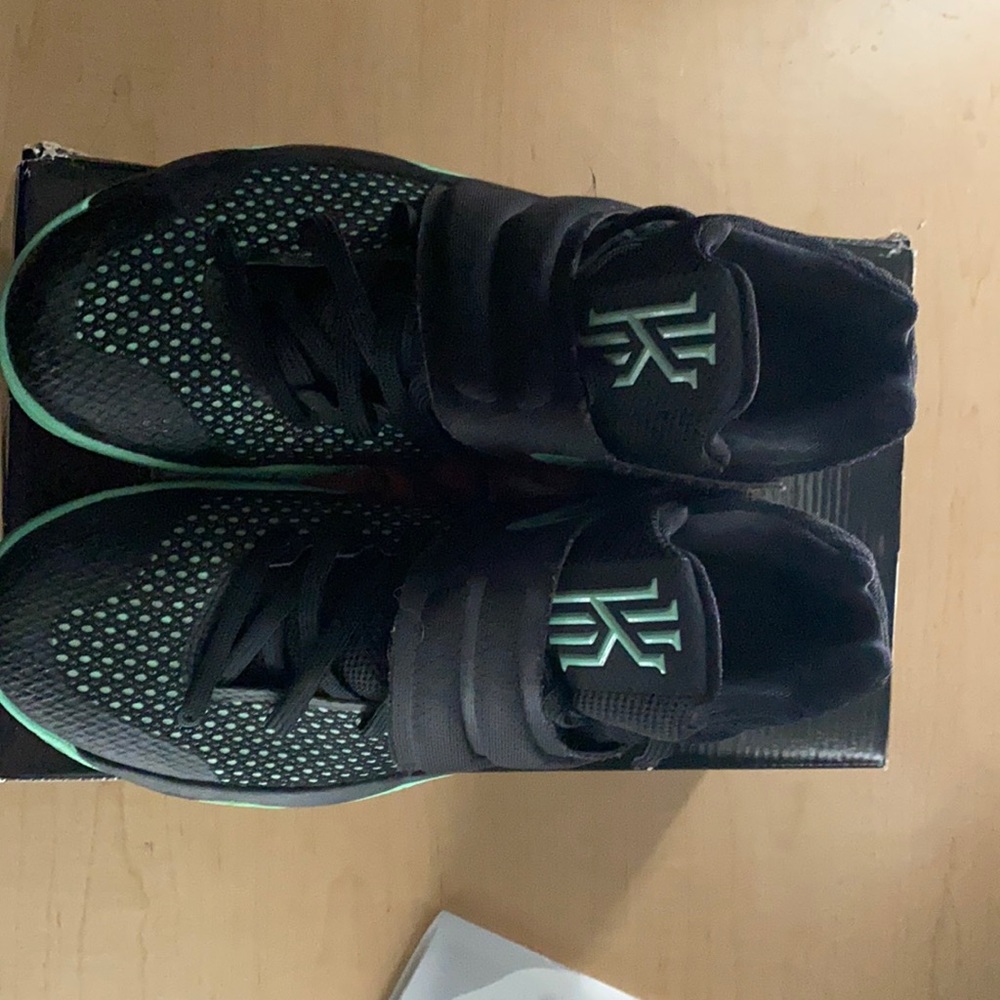 Kyrie 2 - image 1